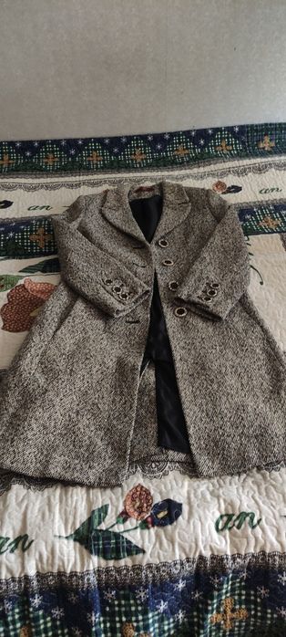 Продам пальто демисезонное женское