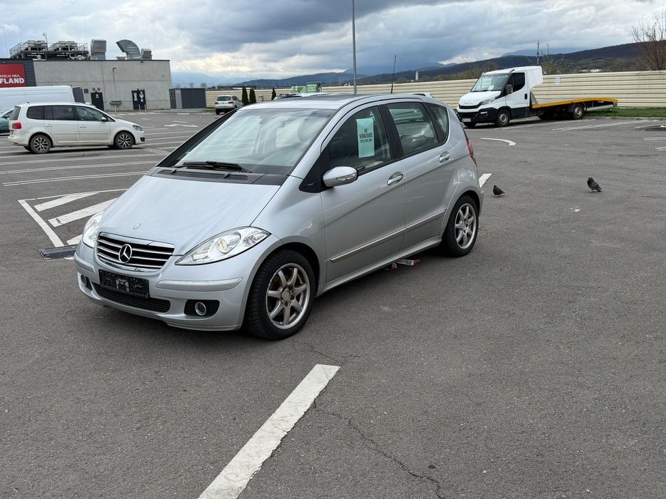 Mercedes A Klasse/benzina/navi/pano/full/AVANTGARDE