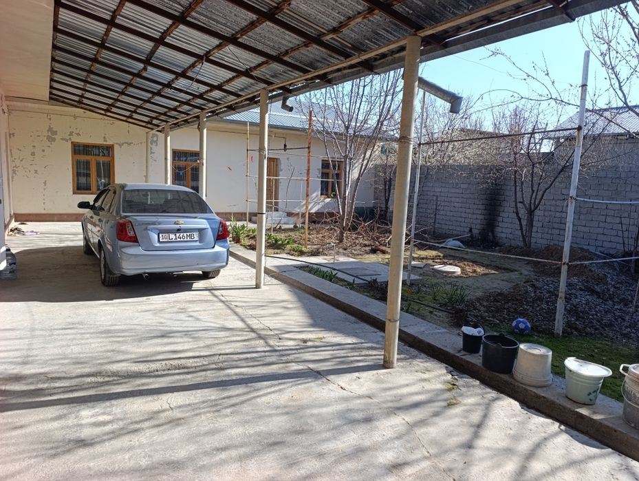 Srochna 4 xona 4 sotiq