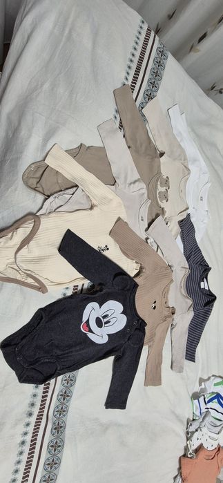 Lot haine bebelusi 62