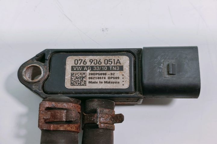 Senzor presiune 076906051A Volkswagen VW Golf a 5-a generatie