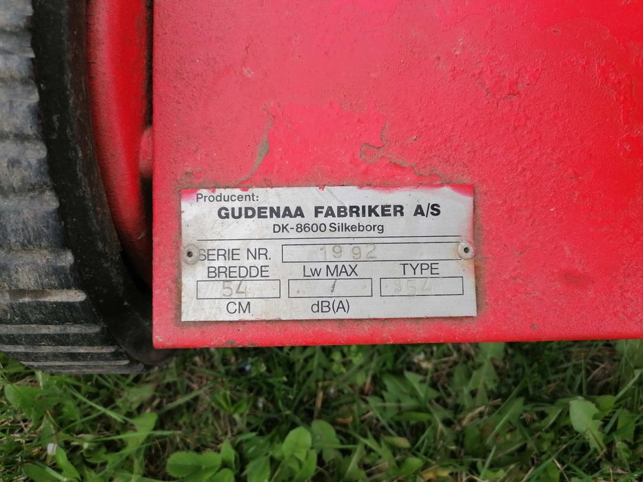 Dispozitiv de tuns gazon  - briggs&stratton, cutite pe tanbur profi