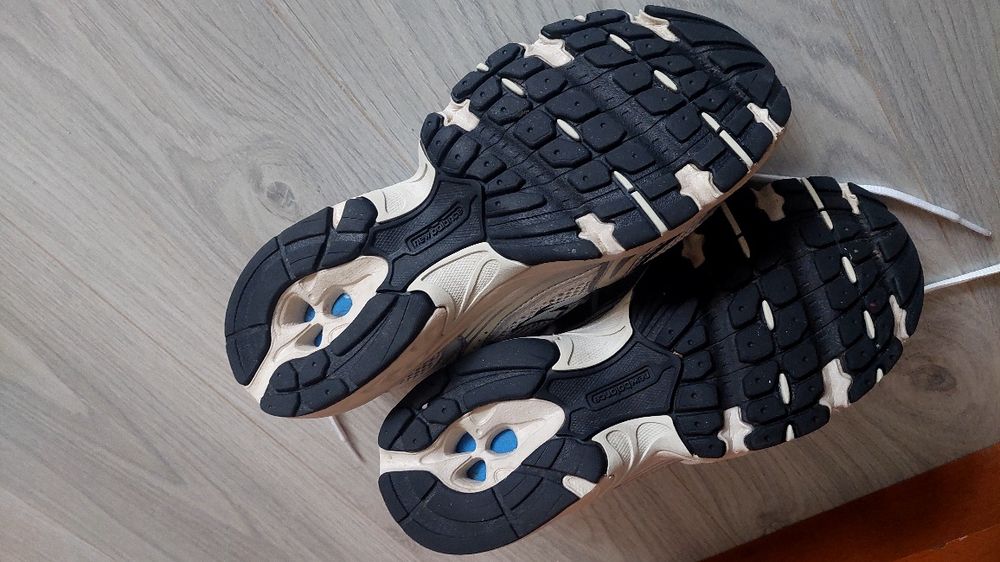 Маратонки New Balance