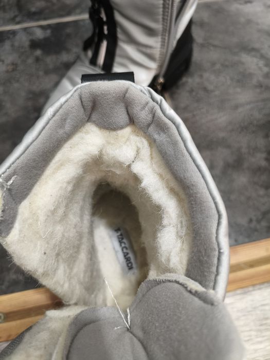 продам зимние ботинки на девочку