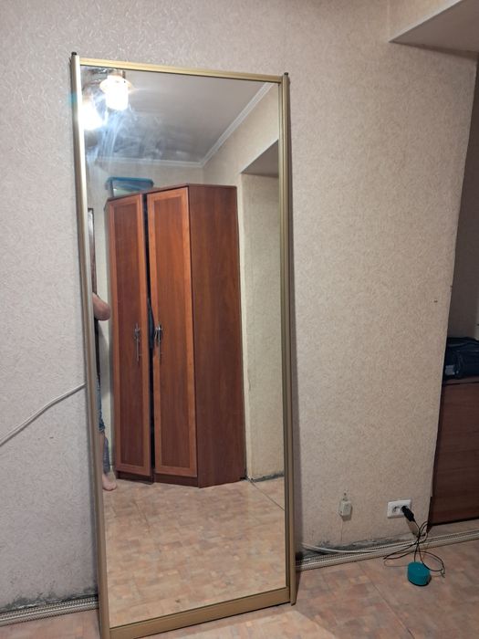 Продам двери, зеркало