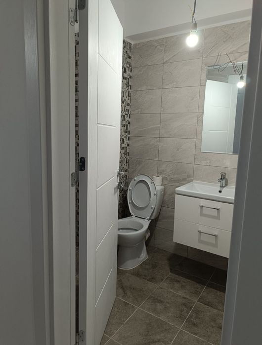 Închiriez regim hotelier