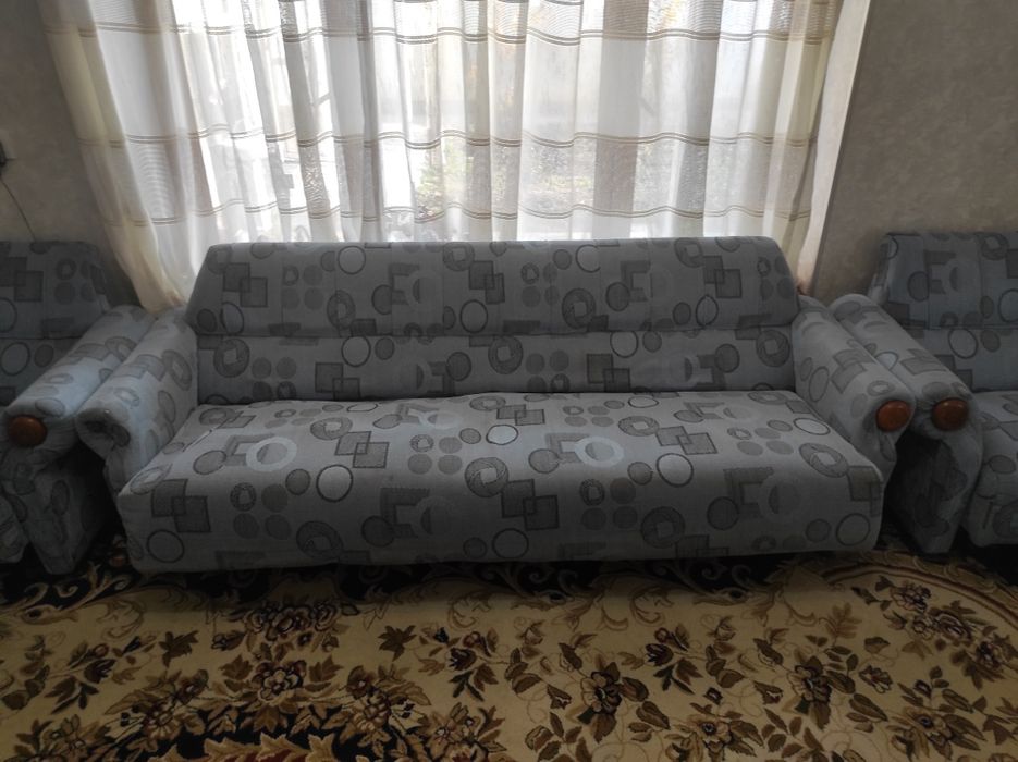 Диван для гостиницы