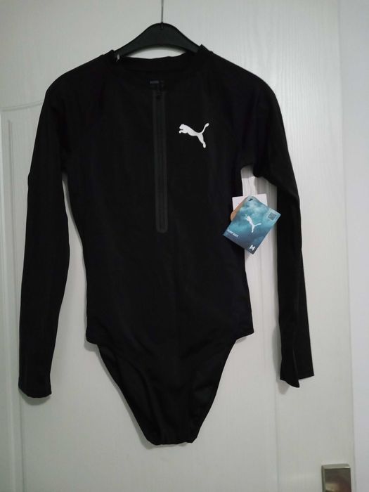 Costum de baie cu mânecă lungă