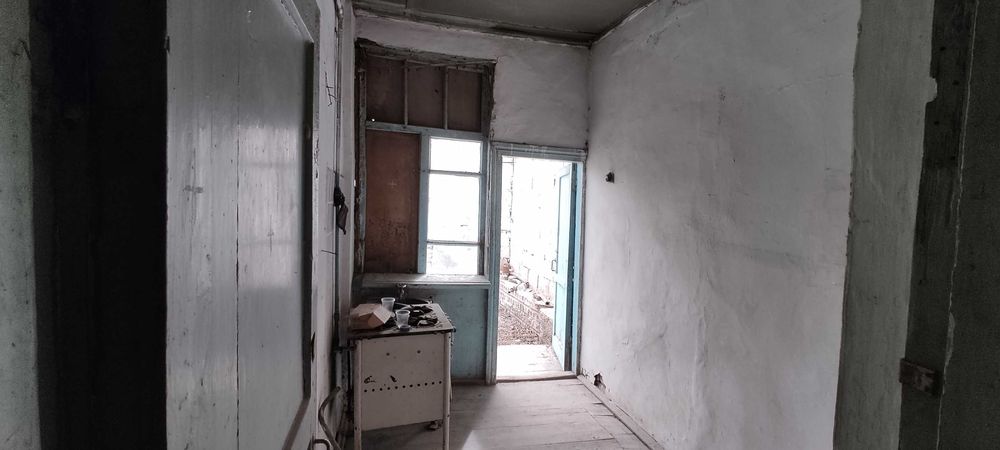 Продаётся 3х комнатная квартира. Г.каган  Ул. Хакикат 1 .