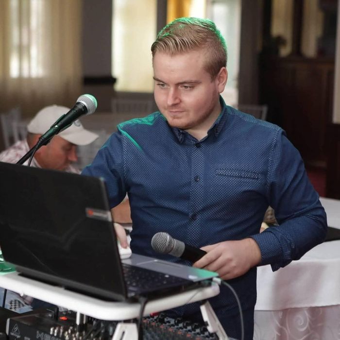 Salutare,sunt Dj Cosmin V.
