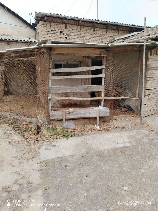 Уй сотилади 4.5 сотих ОЛМАЗОРДА