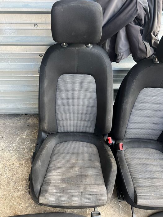 Салон за VW PASSAT B7 Плат черен+сив ном 341