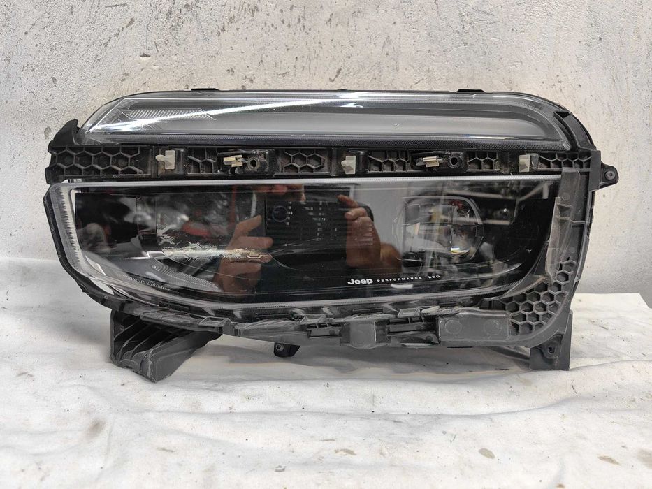 Оригинален фар Jeep Avenger Full Led 2024