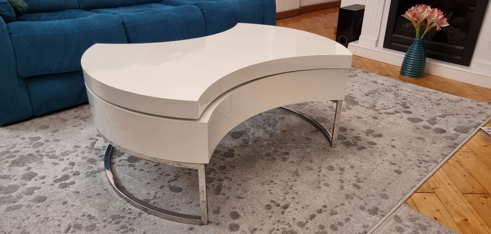 Masa de cafea rotativă, design deosebit- pentru living de la Mobexpert