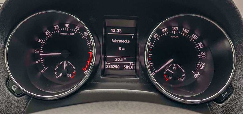 SKODA YETI 2,0 TDI . RAR+ITP. Garantie 12 luni . Buy-Back Test-Drive