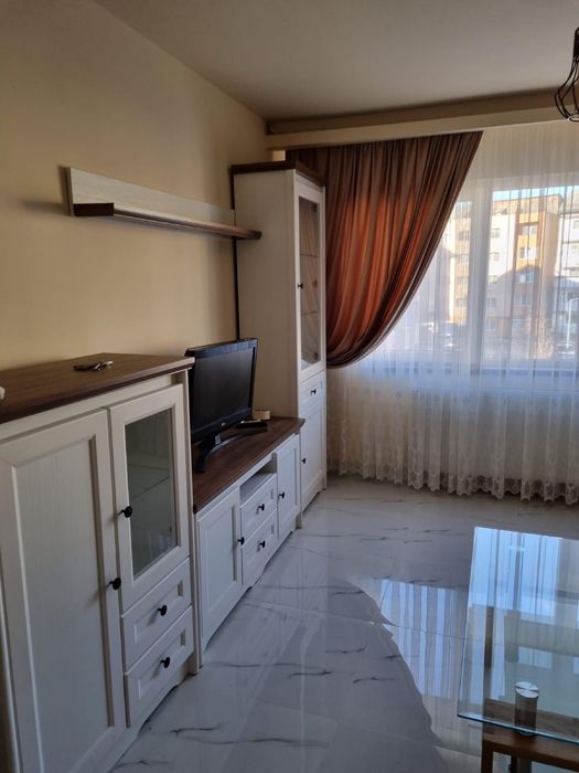 Apartament de închiriat