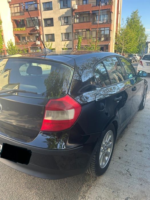 De vanzare, BMW 1