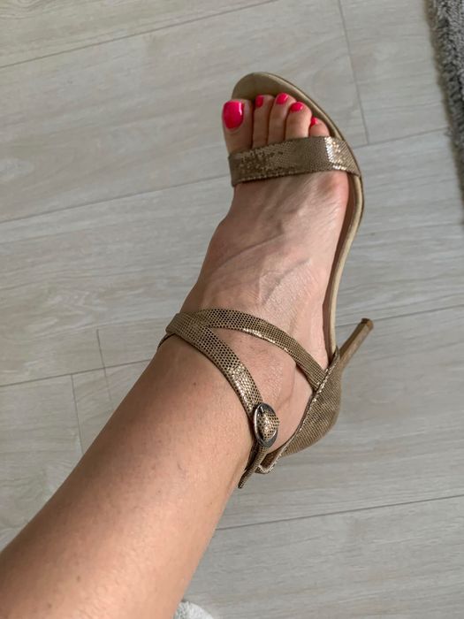 Обувки - различни модели