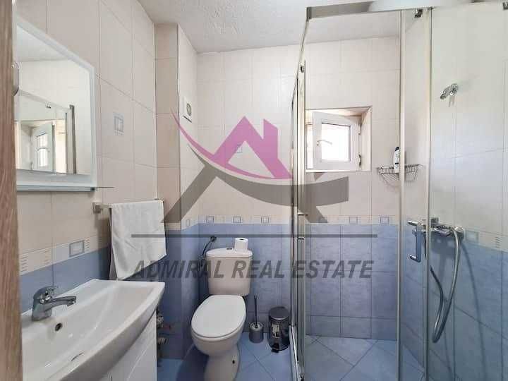 Дава се под наем Двустаен апартамент в Варна, Център - 60 кв.м за 613 € - Снимка #3