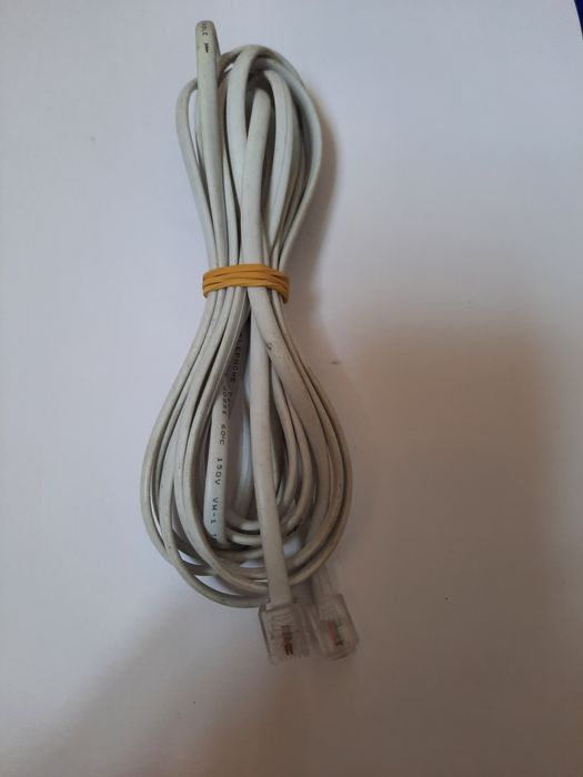 Кабель новый шнур .
