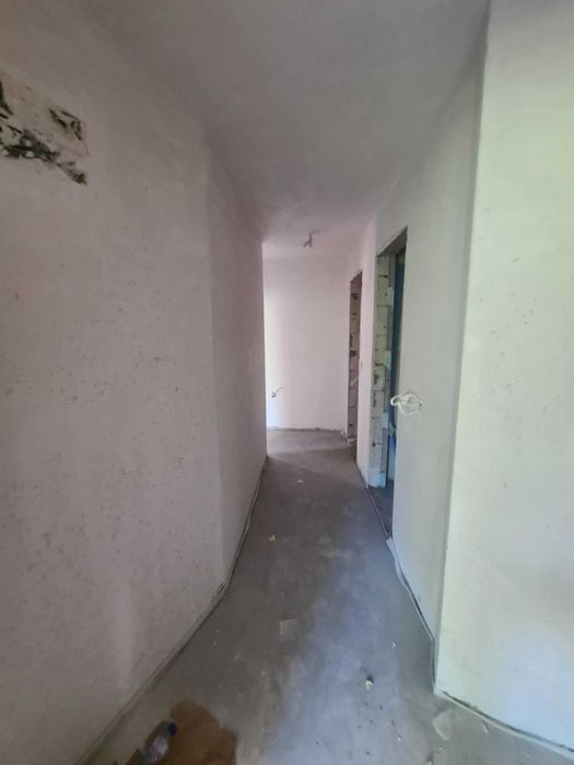 Продава се Тристаен апартамент в Хасково, Училищни - 112 кв.м за 1200 €/кв.м - Снимка #8