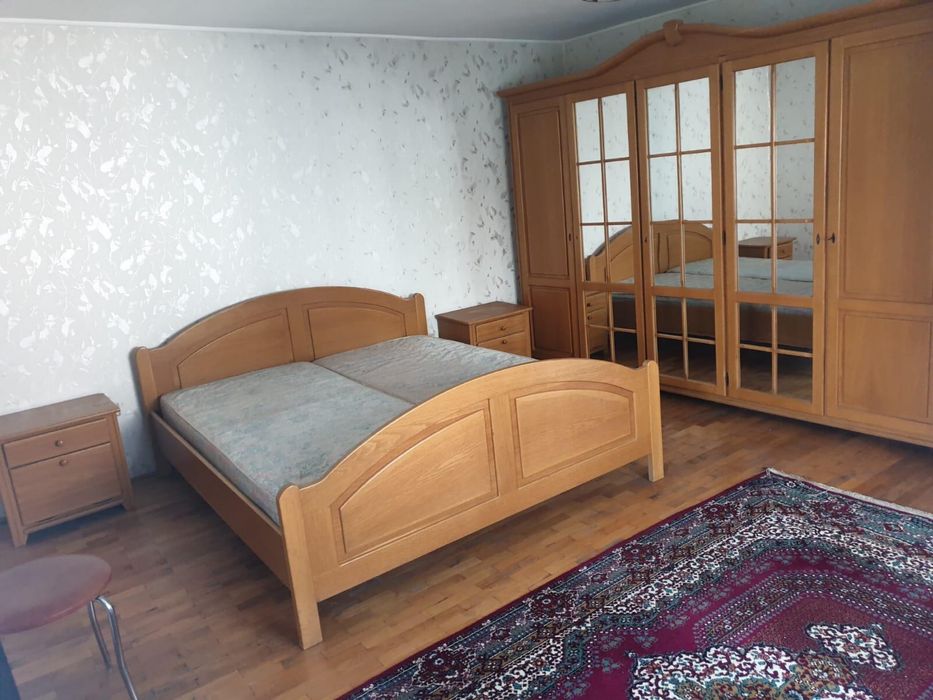 Inchiriez casa stefan cel mare 24