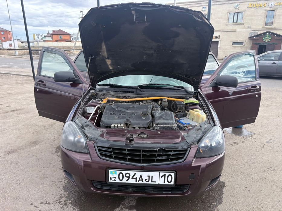 Продам машину приора уневерсал