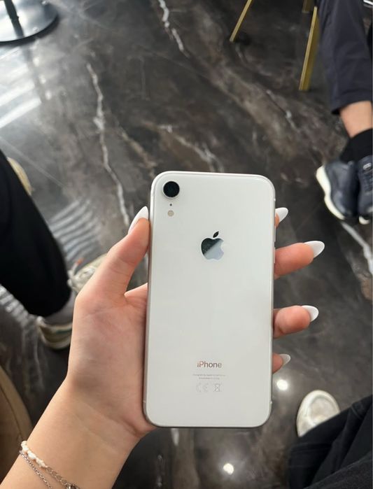 Продажа iphone xr в идеале