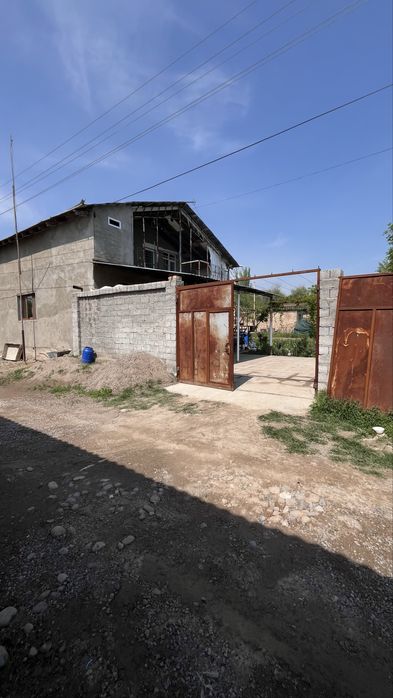 Dalahovli sotiladi srochna arzon narxda hamma sharoiti bor