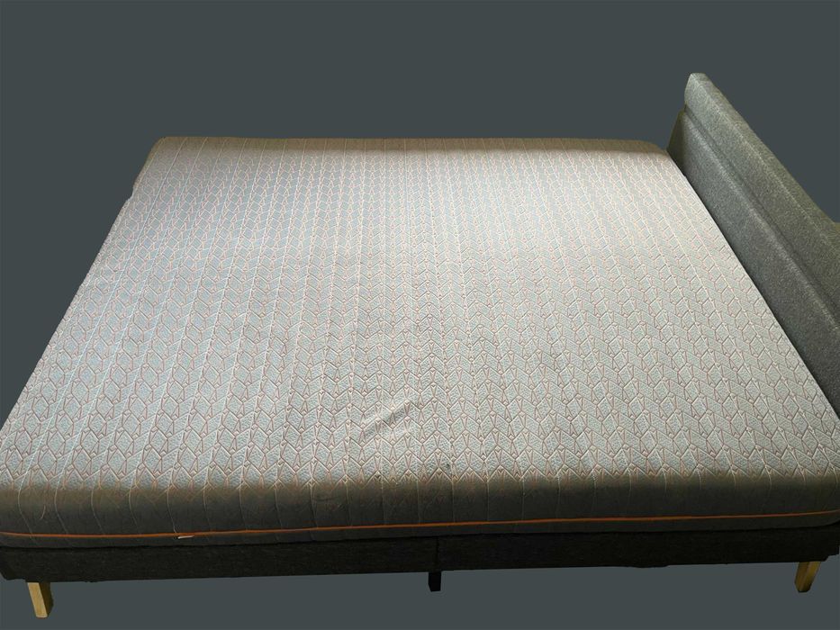 Легло и матрак 200/160 дебелина на матрак-24 и височина на леглото-30