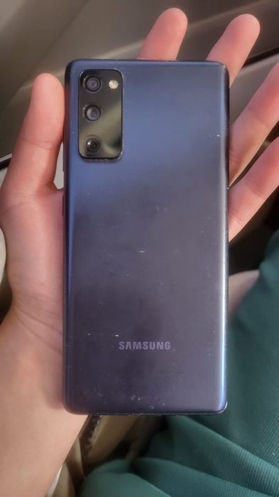 Продам Samsung s20fe