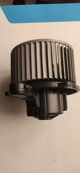 Мотор  печка нексия сотилади