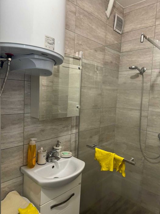 Продава се Етаж от къща в Асеновград - 100 кв.м за 1050 €/кв.м - Снимка #5