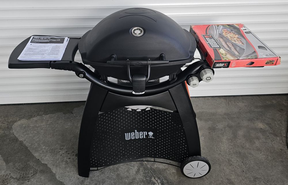 Газово барбекю WEBER
