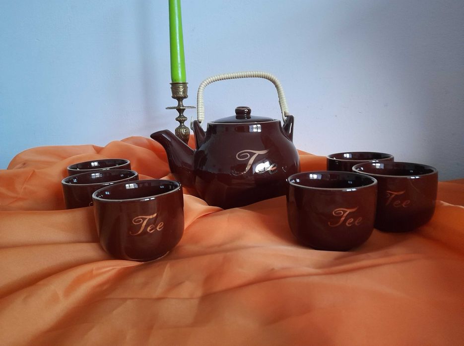 Set ceai porțelan fin – ibric + 6 cești – impecabil