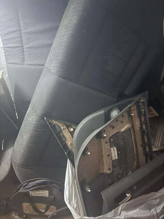 Piese bmw e46 faruri scaune etc