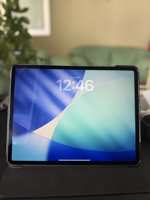 iPad Air 13” M3 128GB 100% батерия! Гаранция!