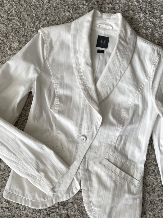 Armani Exchange бяло сако S размер