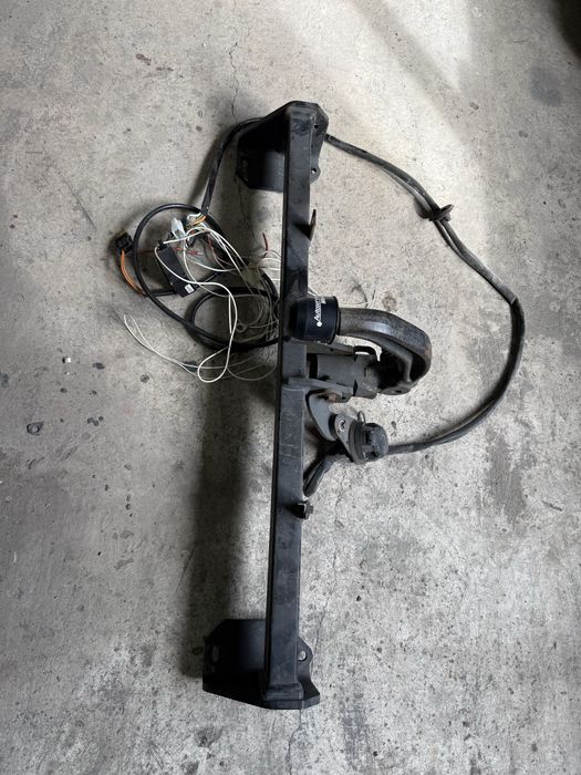 Cârlig tractare remorcare bmw f30 f31 seria3