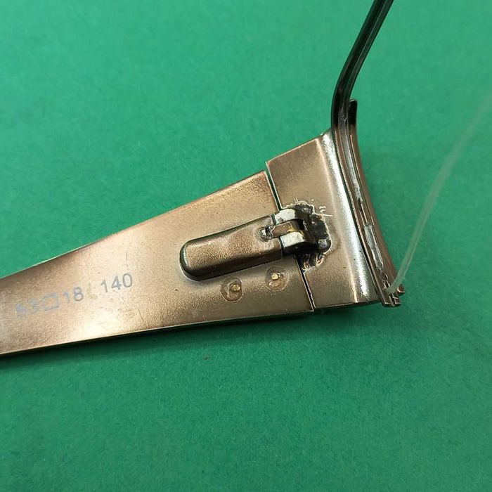 Точкови заварки метални рамки очила  , рамки , ремонт очила