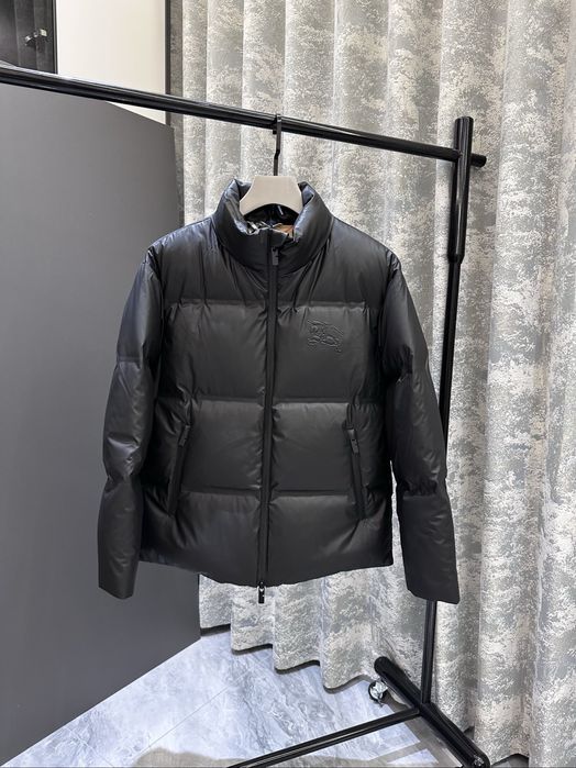 Geaca Burberry , calitate premium , pe comanda , noua , L