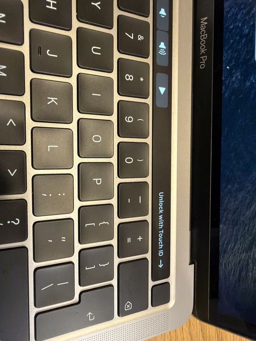 MacBook Pro 13“ (2020) i5 2.0 GHz, 16GB RAM, 4x Thunderbolt 3