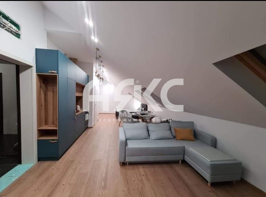Дава се под наем Едностаен апартамент в София, Оборище - 56 кв.м за 598.23 € - Снимка #1