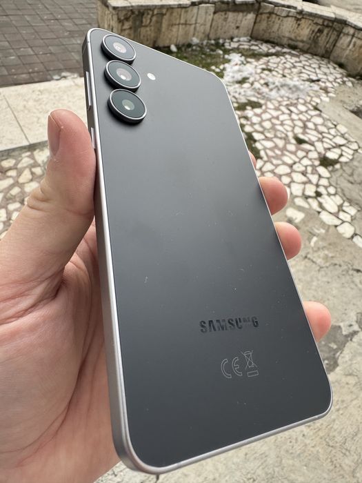 Samsung Galaxy S25 Fan Edition Dual SIM, 8GB RAM, 256GB