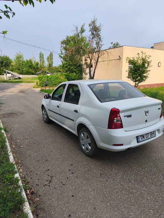 vand autoturism logan