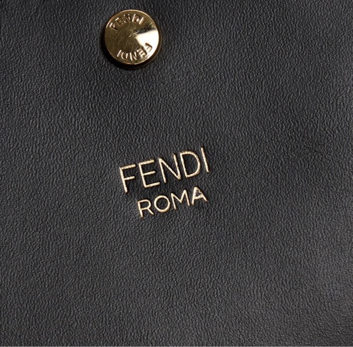 Оригинална дамска чанта Fendi