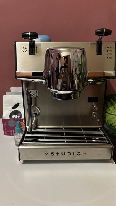 Dalla corte studio