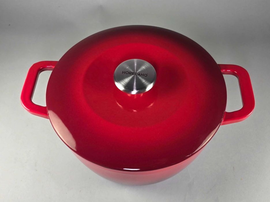 Емайлираният чугунен Гювеч