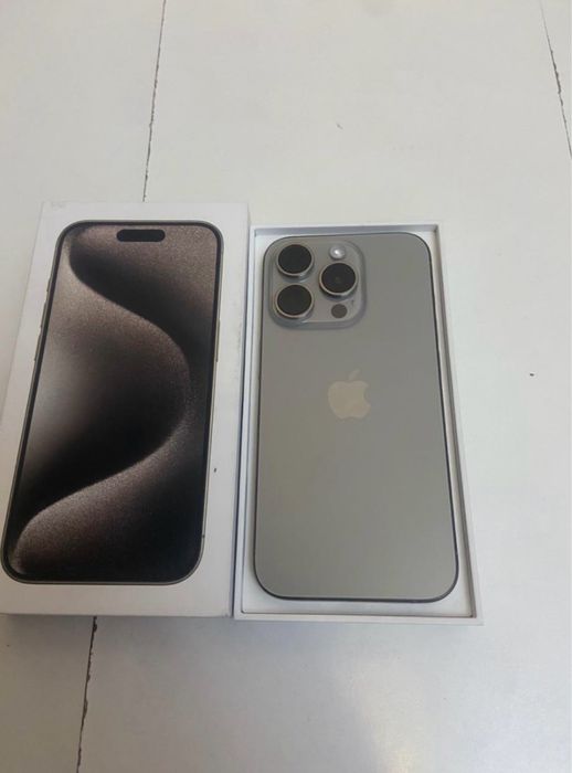 15 про 128 гб почти новый