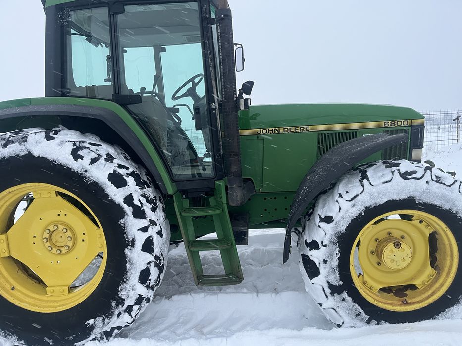 Tractor john deere 6800